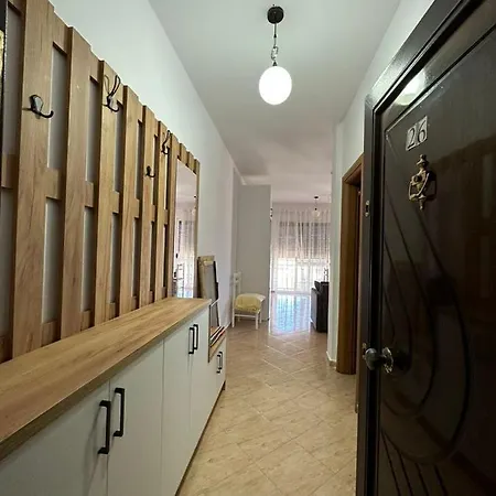 Casa Hoxha Golem (Tirana)